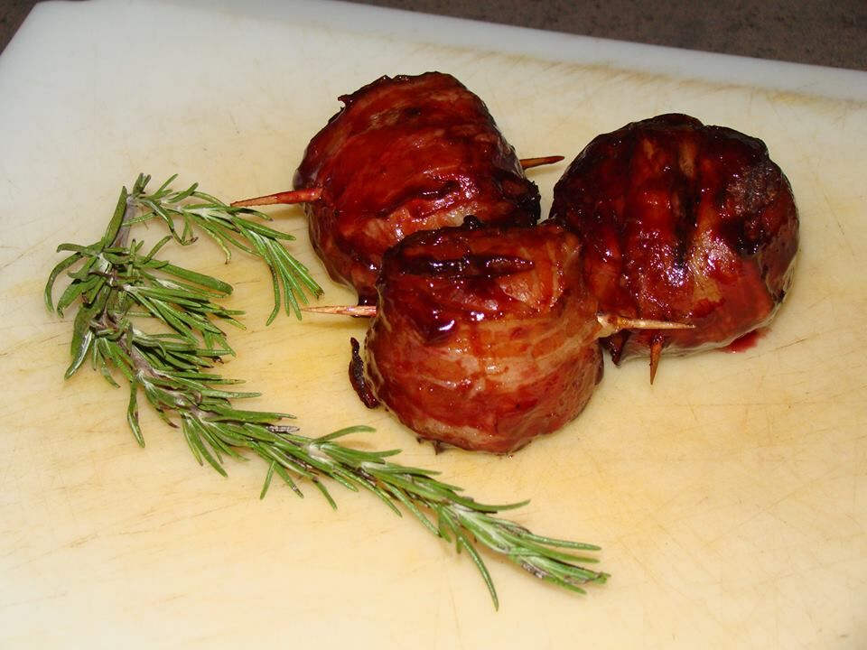 Moink-balls, kleine gefüllte Hackbällchen 