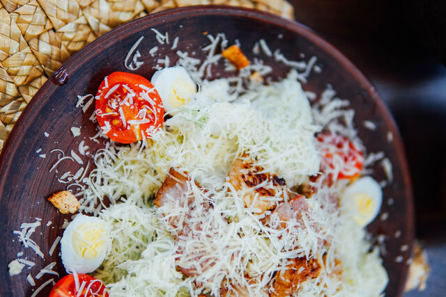 Салат айсберг з курочкою