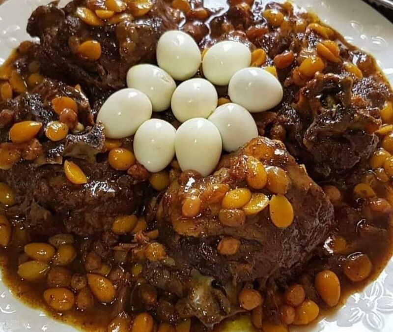 Carné en Salsa con almendras