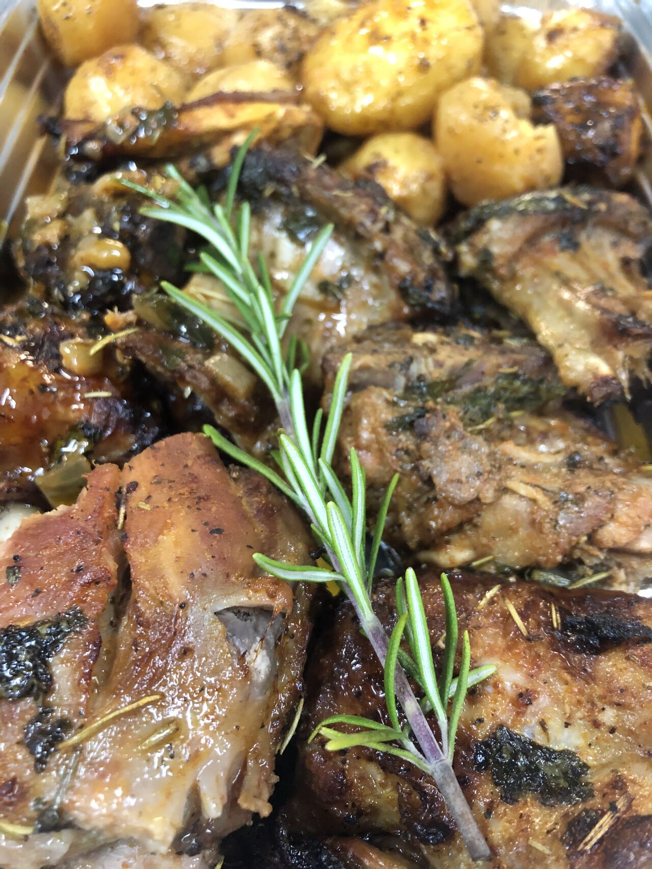 Cabrito em forno a lenha