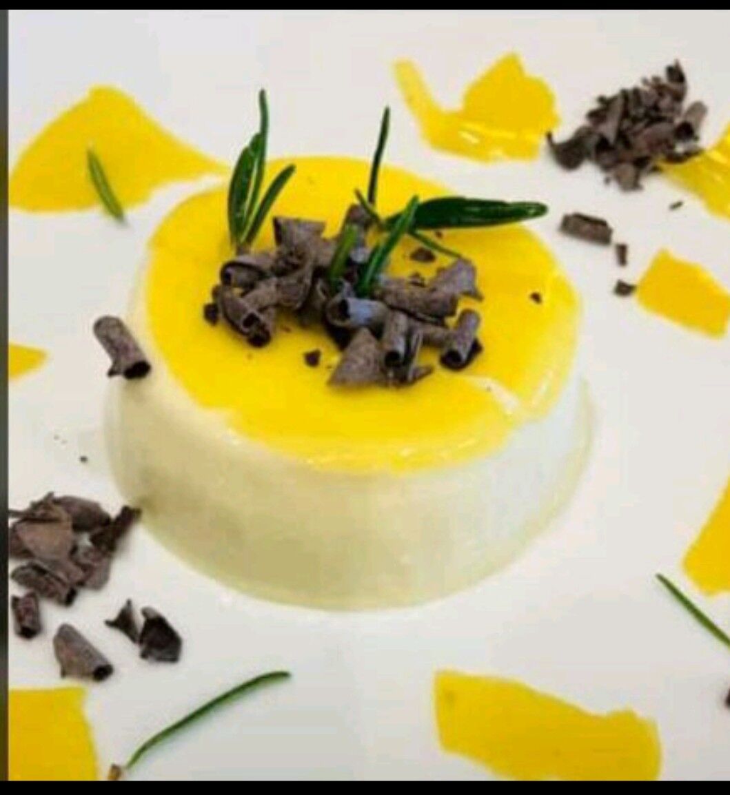 PANNA COTTA MANGO ROSMARINO E CIOCCOLATO 
