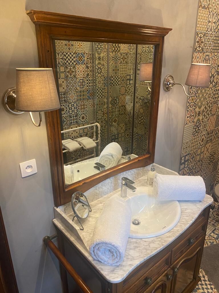 Salle de bain de la chambre Duc de Savoie