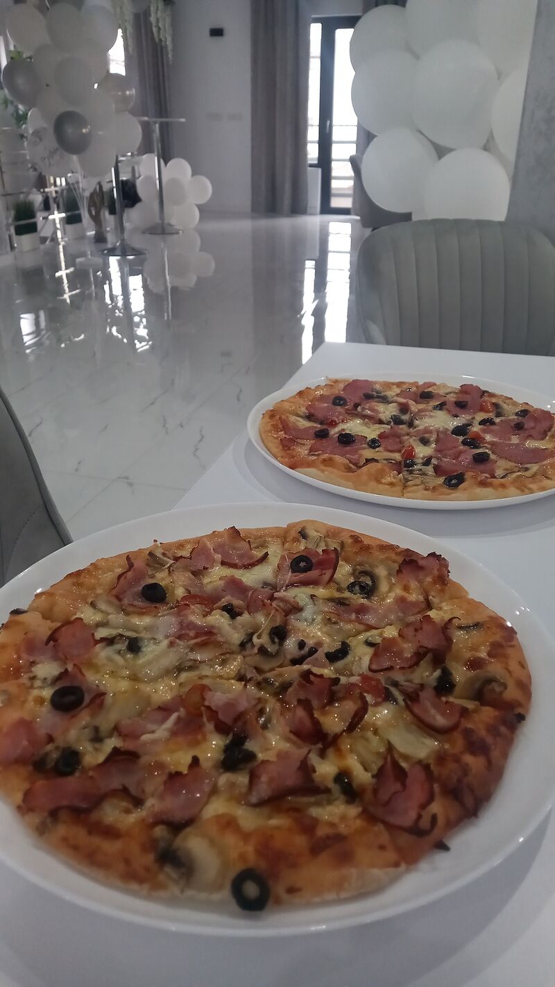 Pizza special pentru tine!