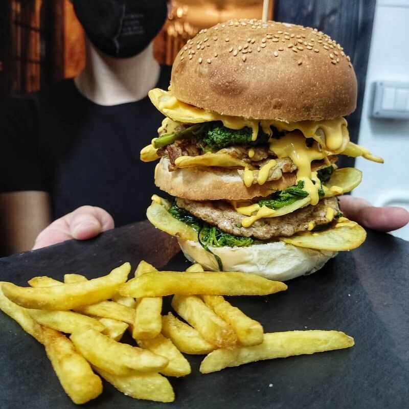 𝙁𝙧𝙚𝙙𝙚𝙧𝙞𝙘𝙠 𝙏𝙖𝙮𝙡𝙤𝙧 XL