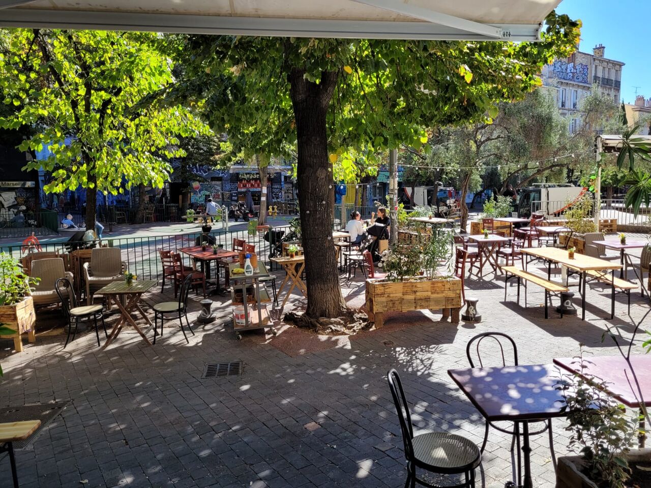 Terrasse ensoleillée 