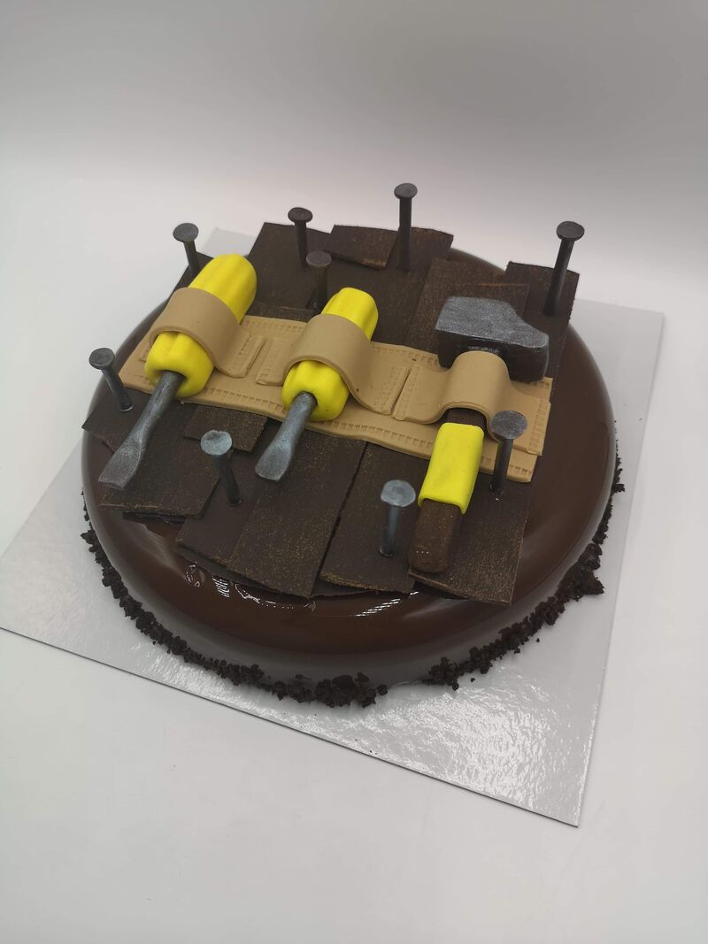 Choky décoré d'une plaquette 