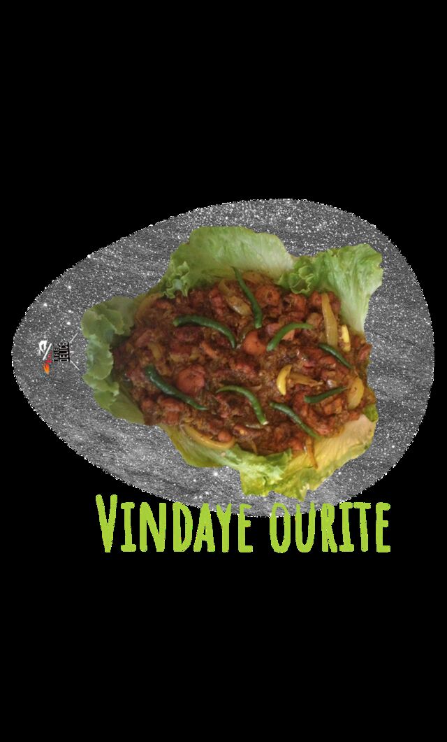 vindaye ourite dans de l'huile et macéré plusieurs heures ensuite dans un melange d'épices ,d'oignon