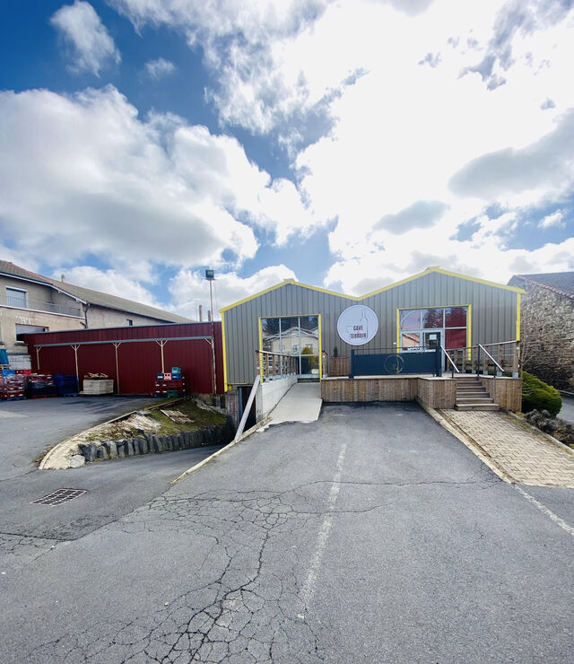 8 Rue du 8 Mai, 43550 CRAPONNE SUR ARZON