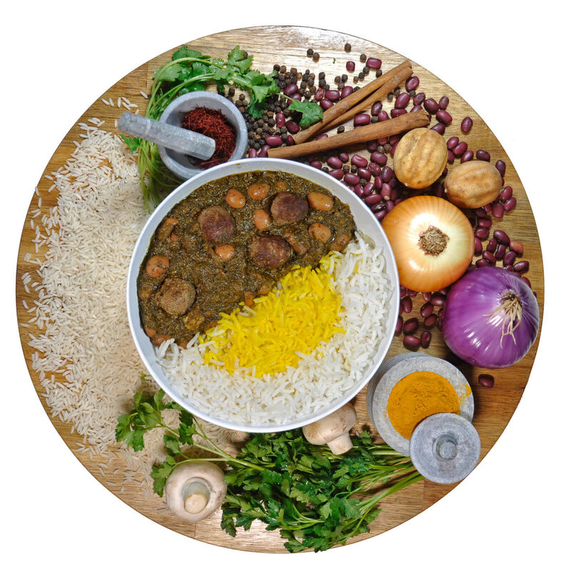 RISO CON VERDURE
Riso, zafferano, fagioli rossi, carne macinata, prezzemolo, coriandolo, spinaci
Vegetariano = senza carne