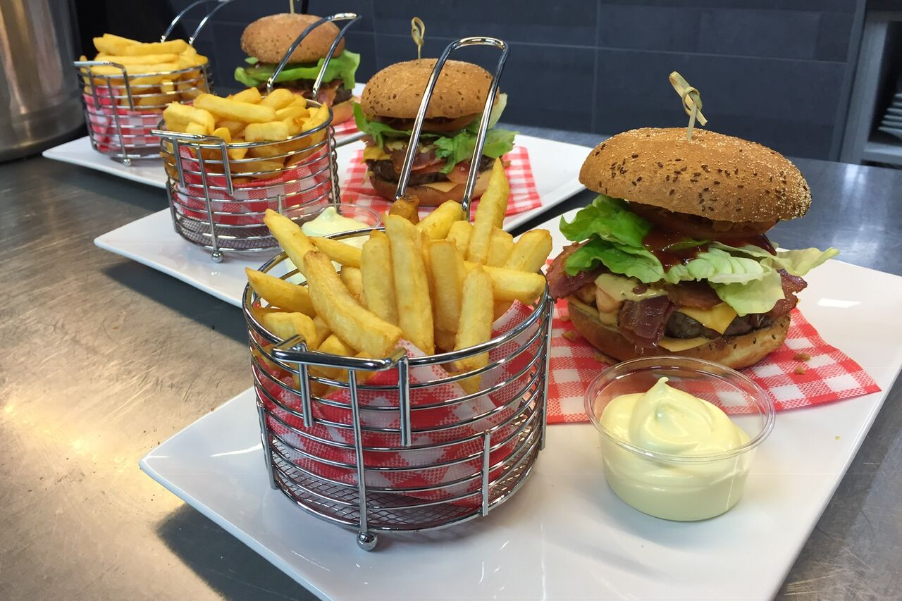 Onze heerlijk verse beefburgers al geproefd?