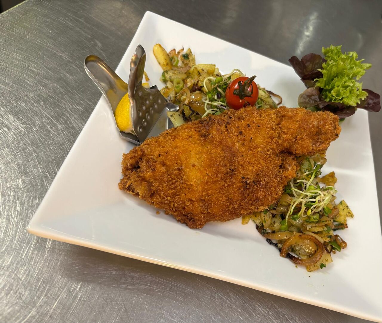 Cordon Bleu mit Bratkartoffeln