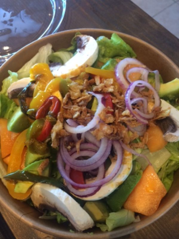 ANTI GASPI ! Salade à 5.90 au lieu de 11.90. Pour être informé, il faut juste s'abonner sur notre page facebook