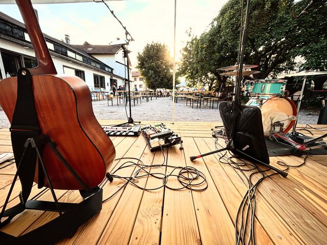 Scène extérieure lors des jeudis en fête