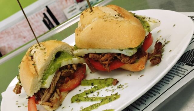 Bocadillazo de Pernil Asado al estilo Venezolano