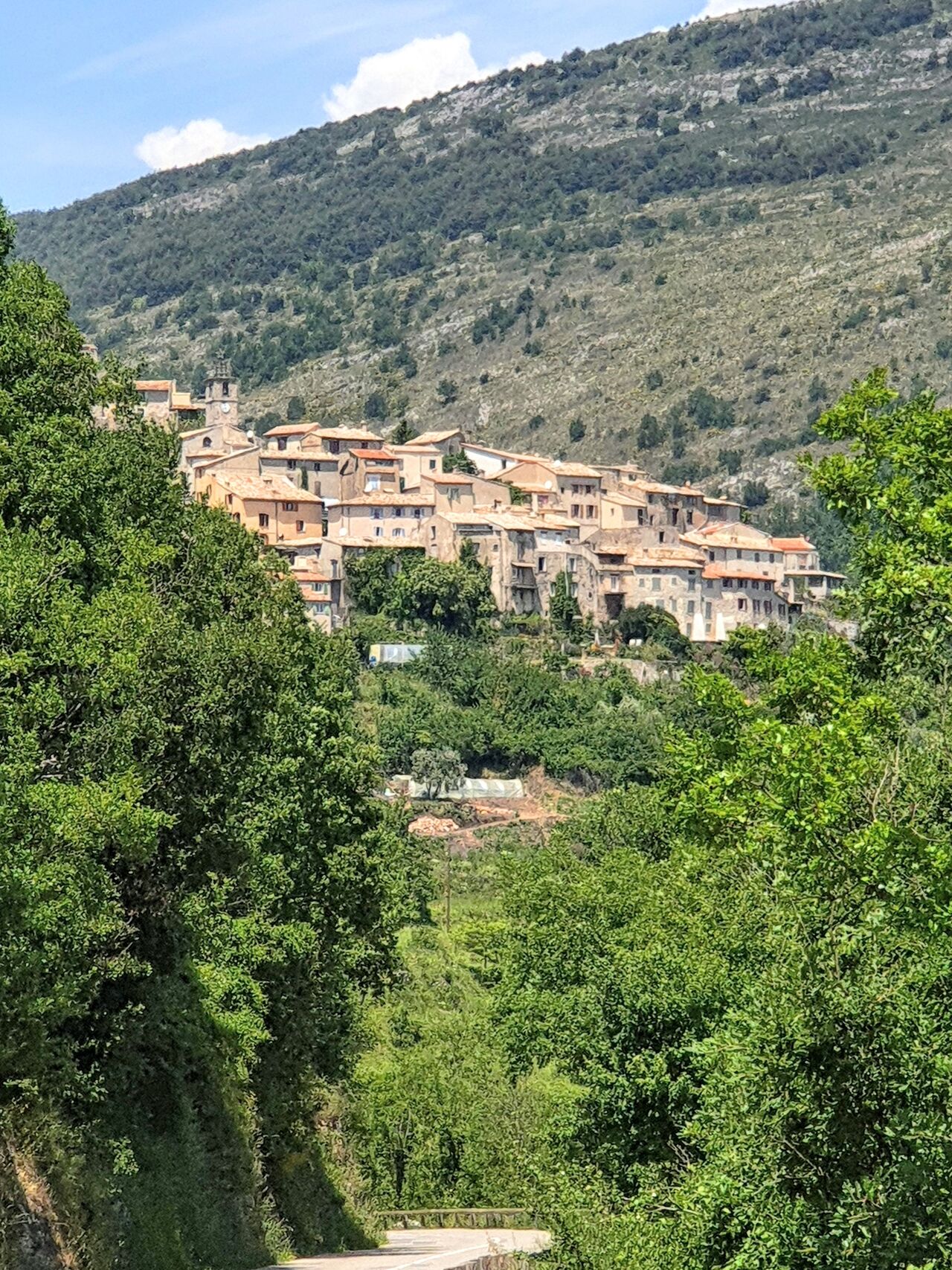 Le village pittoresque de Bézaudun-les-Alpes