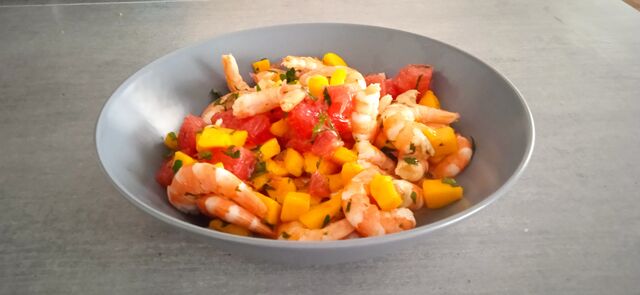 Salade de crevettes mangue coriandre