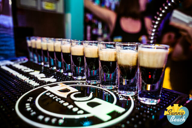 B52 Shots