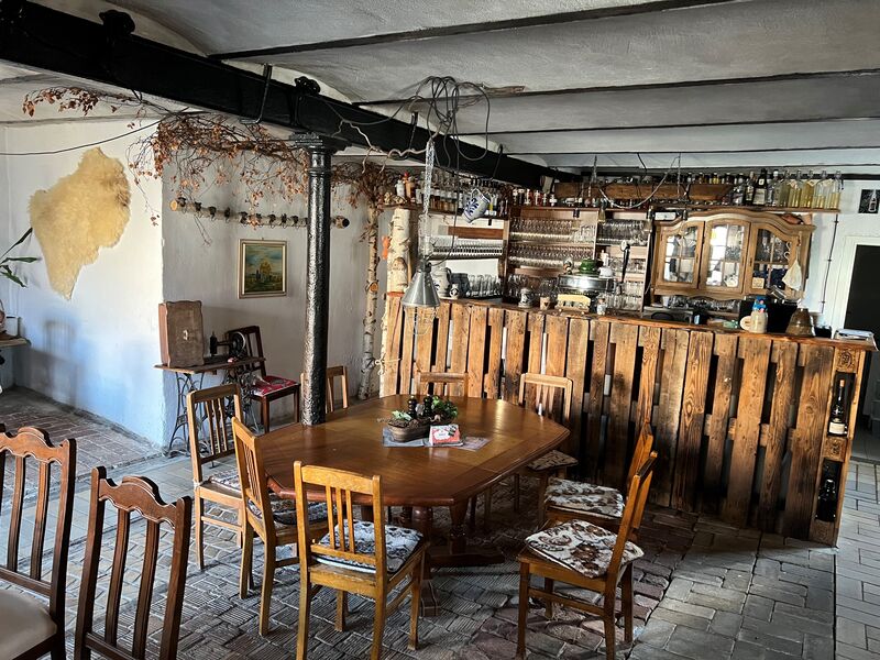 Unsere Theke im Gastraum