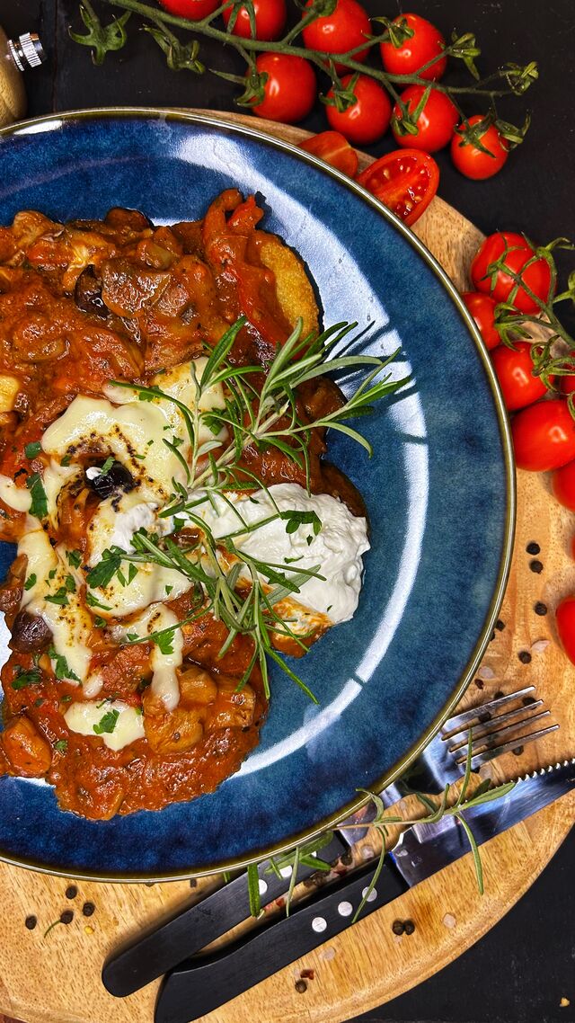 Placki Ziemniaczane z włoskim gulaszem drobiowym