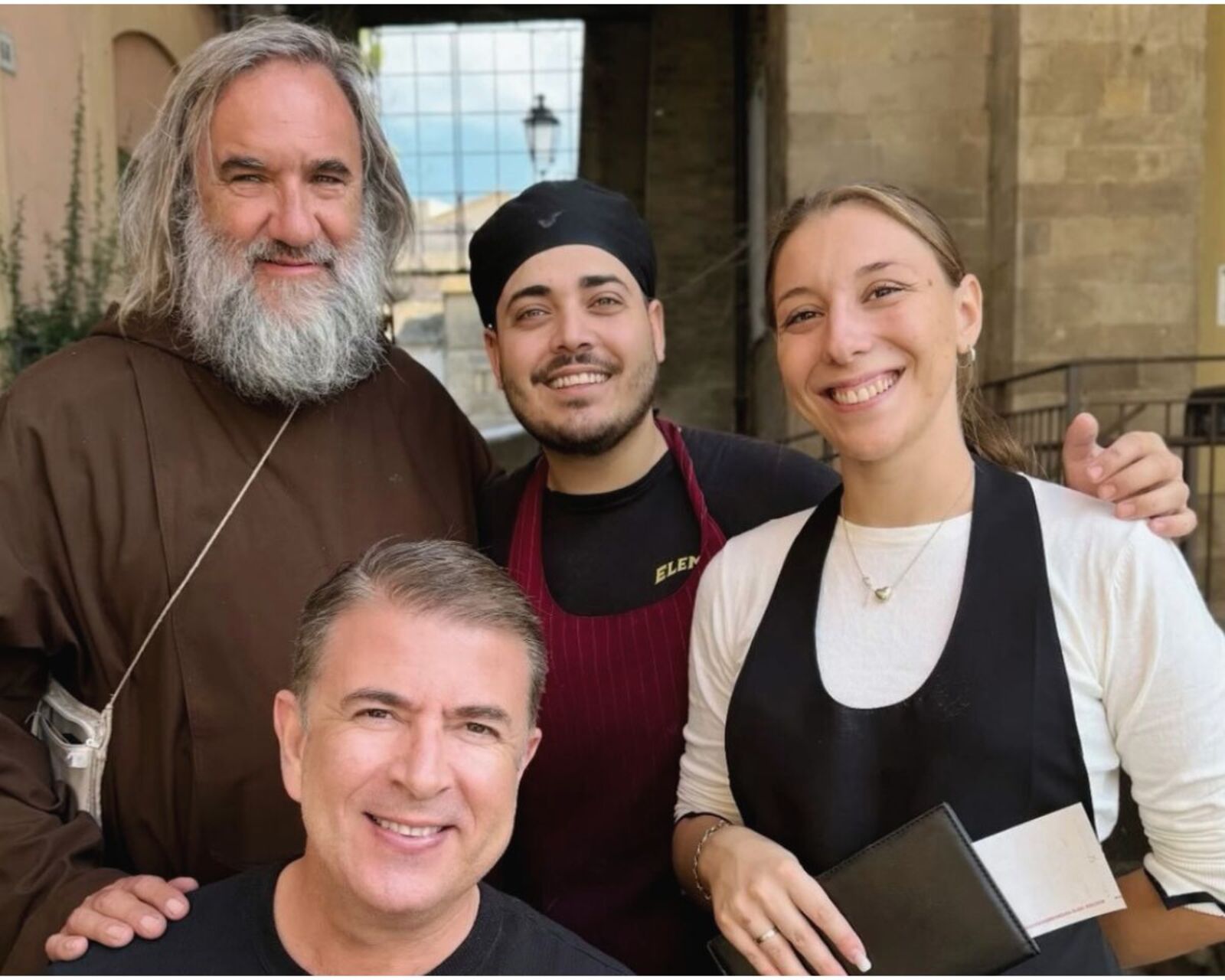 Gruppi e Turismo: Accoglienza Specializzata per Visitatori del Miracolo Eucaristico