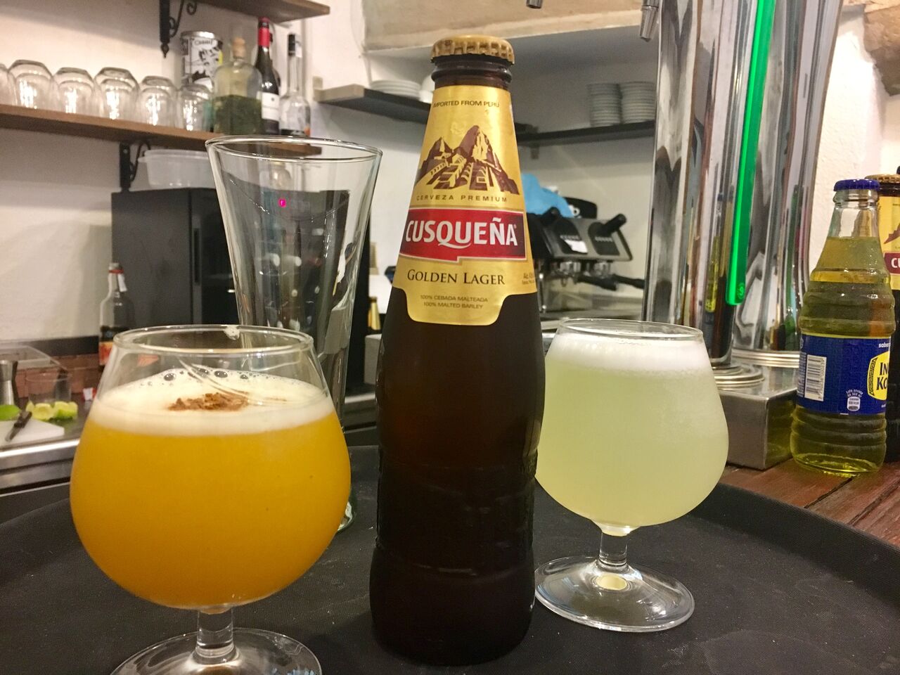 Maracuyá sour, cuzqueña y pisco sour 