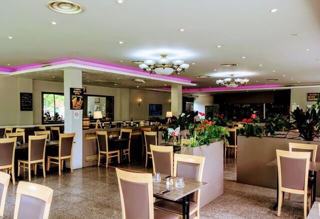 Salle du restaurant la taverne italienne 