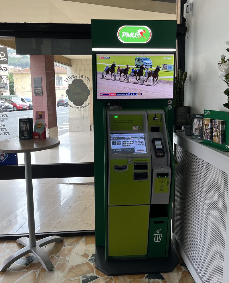 LE PMU ET SA BORNE VIENNE D’ÊTRE MIS EN PLACE