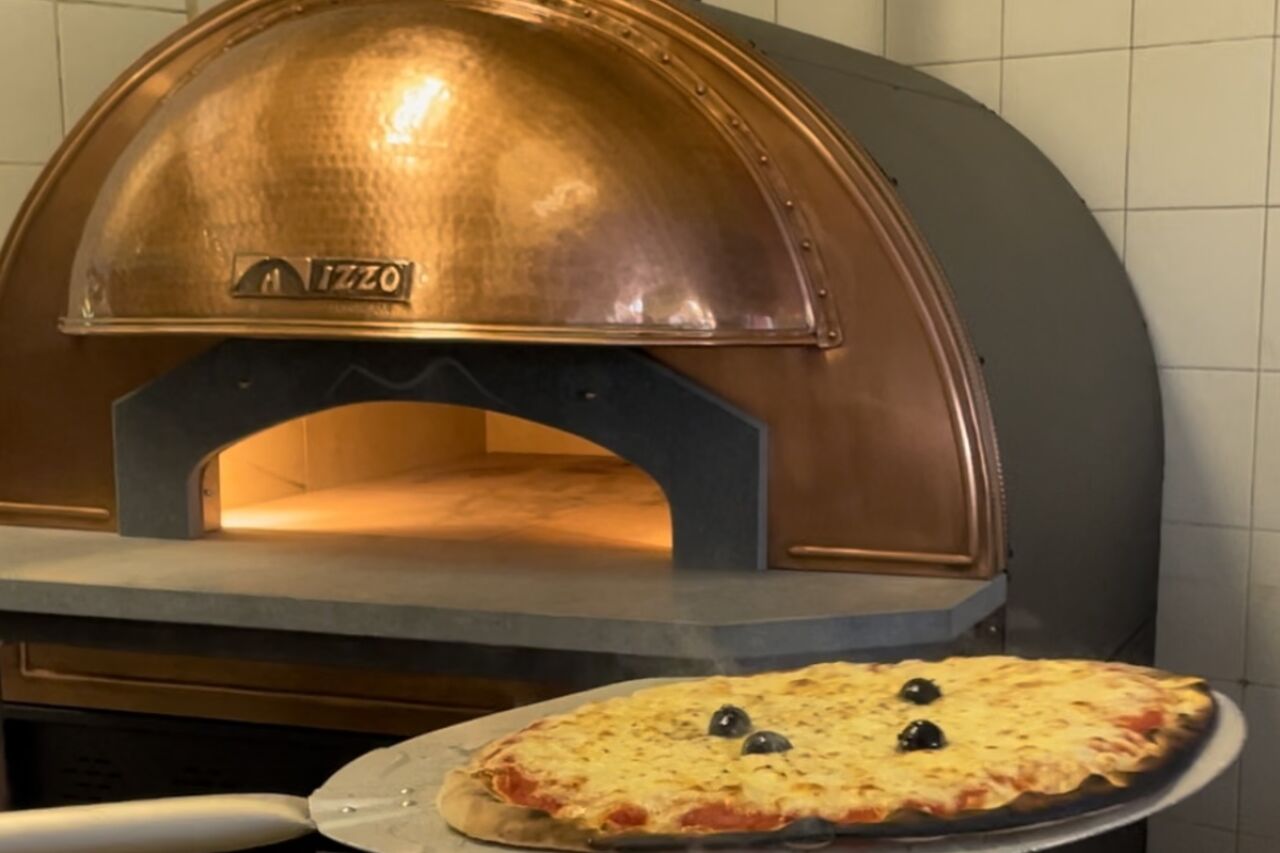 FOUR A DOME NAPOLITAIN