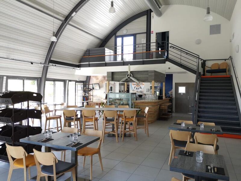 Salle reconfigurée suite au COVID-19