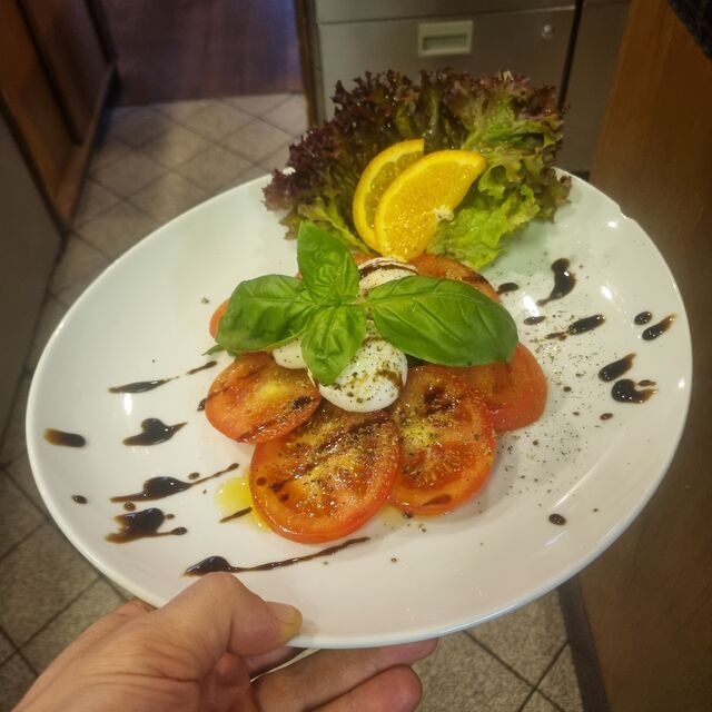 Caprese mit buffel mozzarella