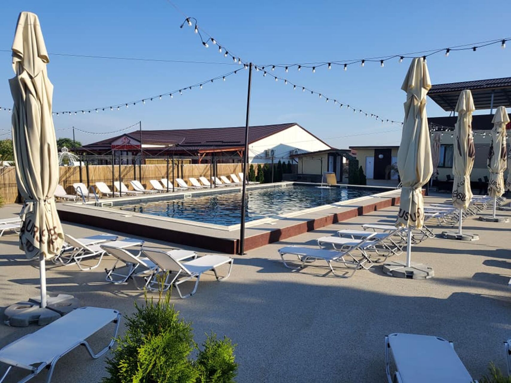 La Family (Mogoșești)