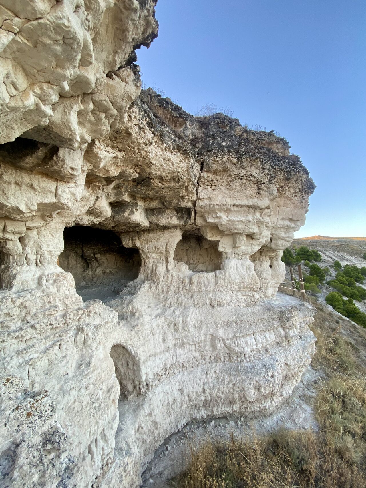 Cuevas de las Pinzas