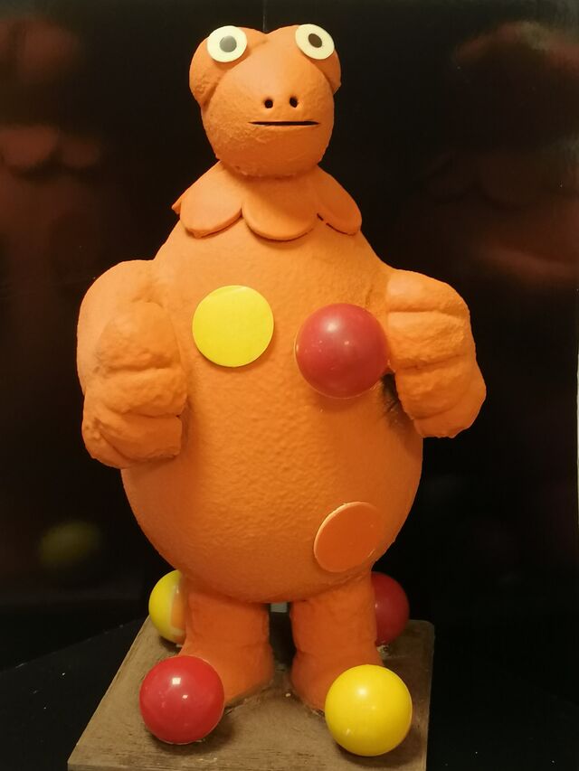 Piece tout en chocolat réalisé par notre apprenti pour le salon Artisa 