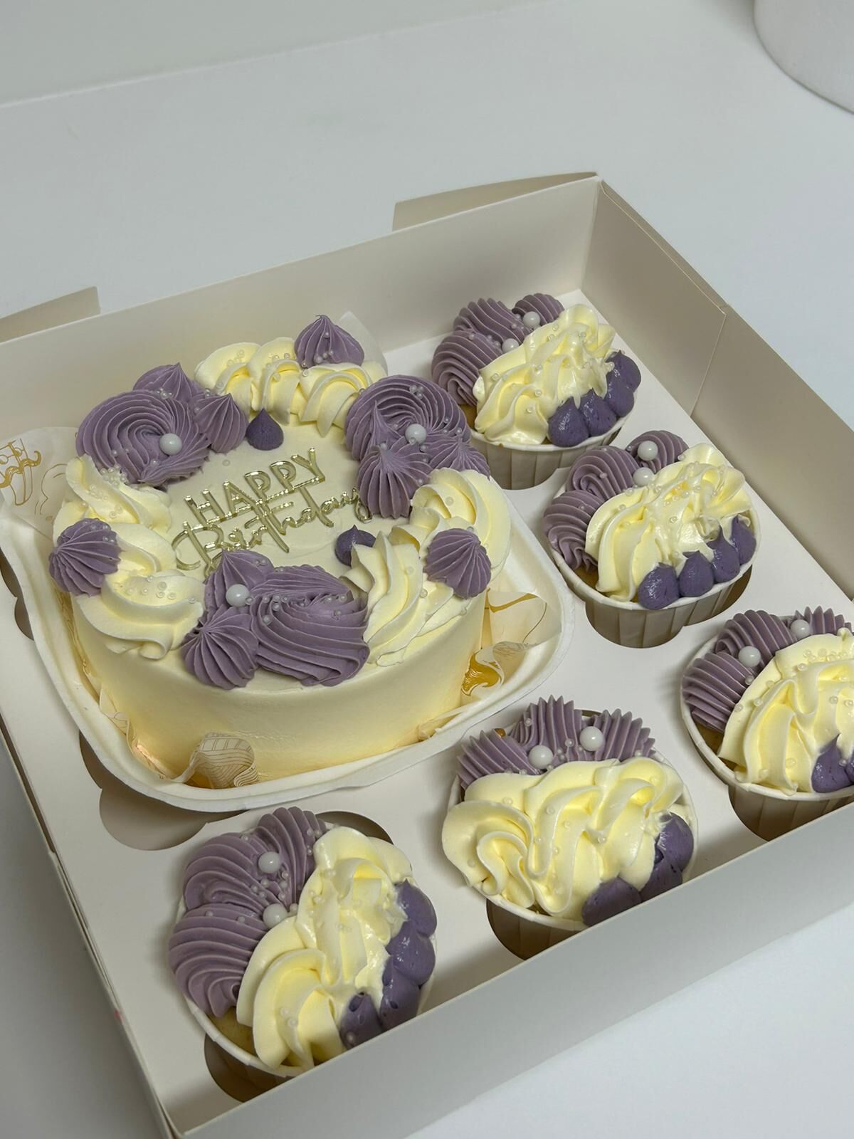 BentoCake + Cupcakes