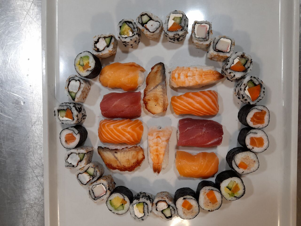 Mix Cali Maki et Sushi