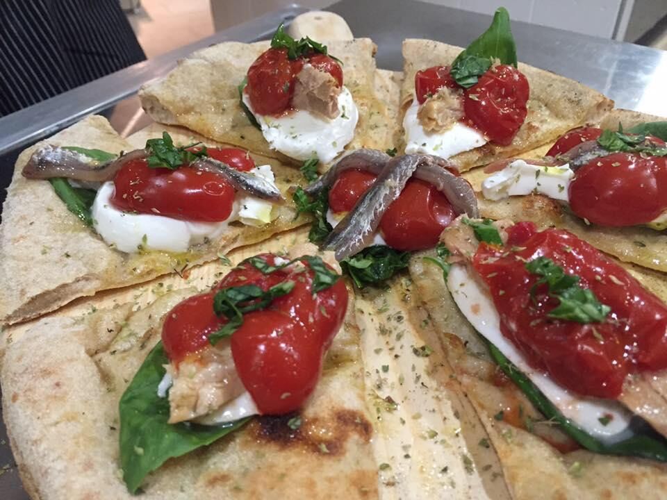 pizza a partager pour l apéritivo :))))