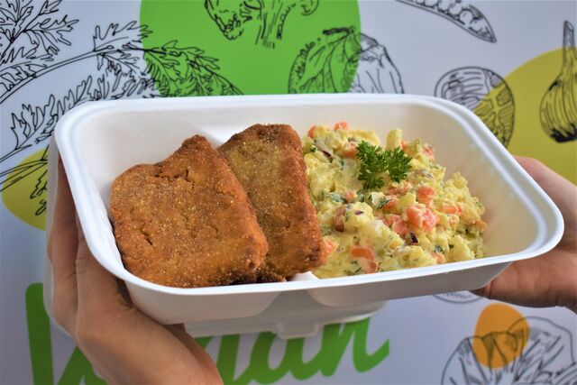 Řízky s bramborovým salátem na Vánoce, Velikonoce a i na zakázku