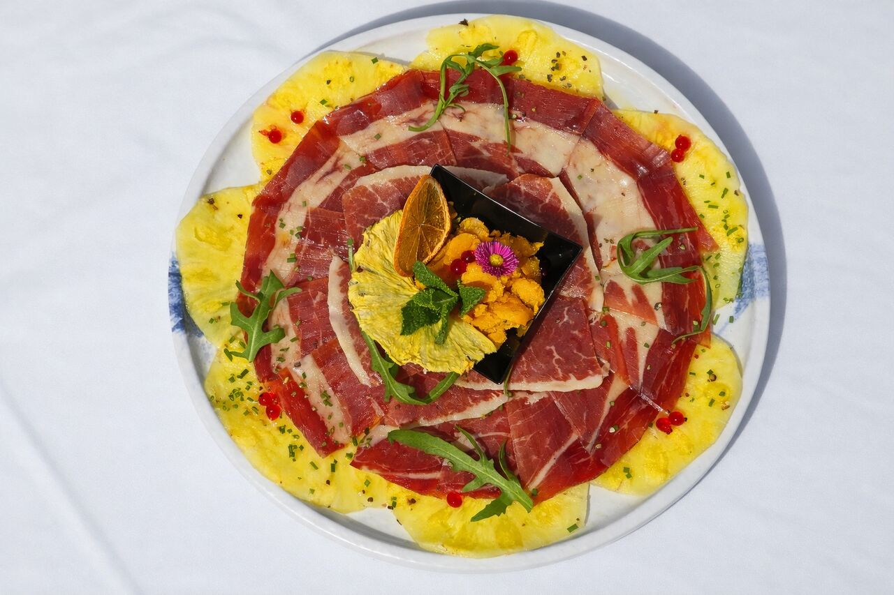 Jamón Ibérico con piña marinada