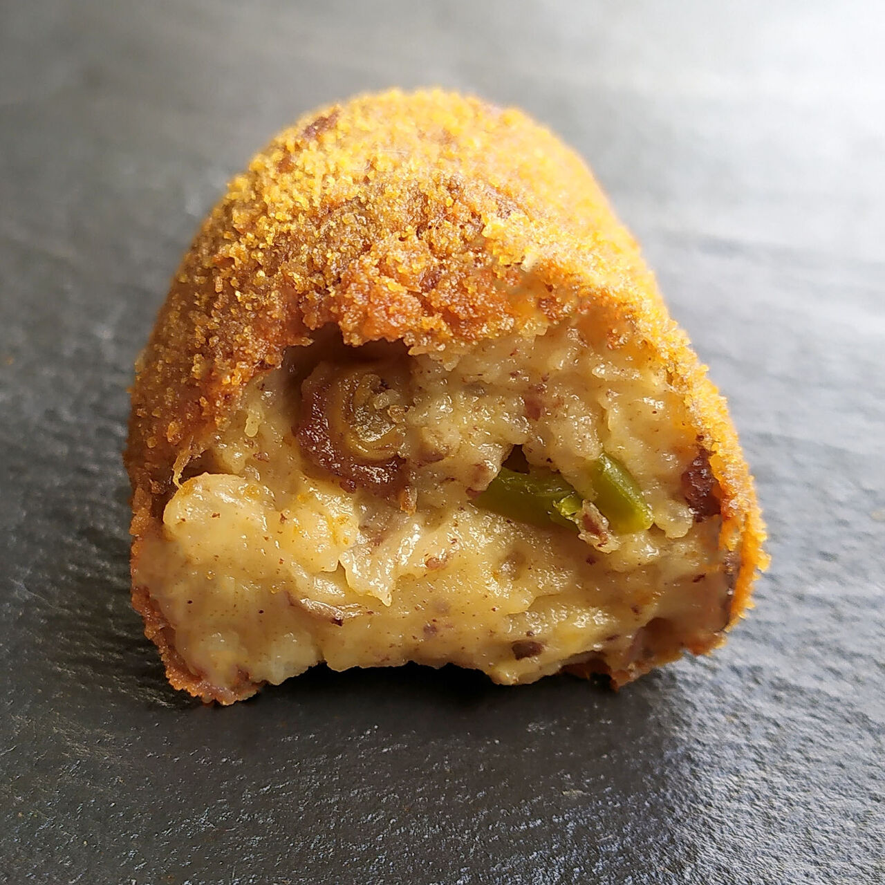 CROQUETAS DE MORCILLA. Cajas de 6 unidades (350 gr. aproximadamente) (producto congelado)