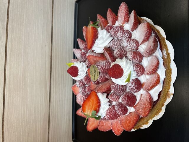 Tarte fraises framboises chantilly 