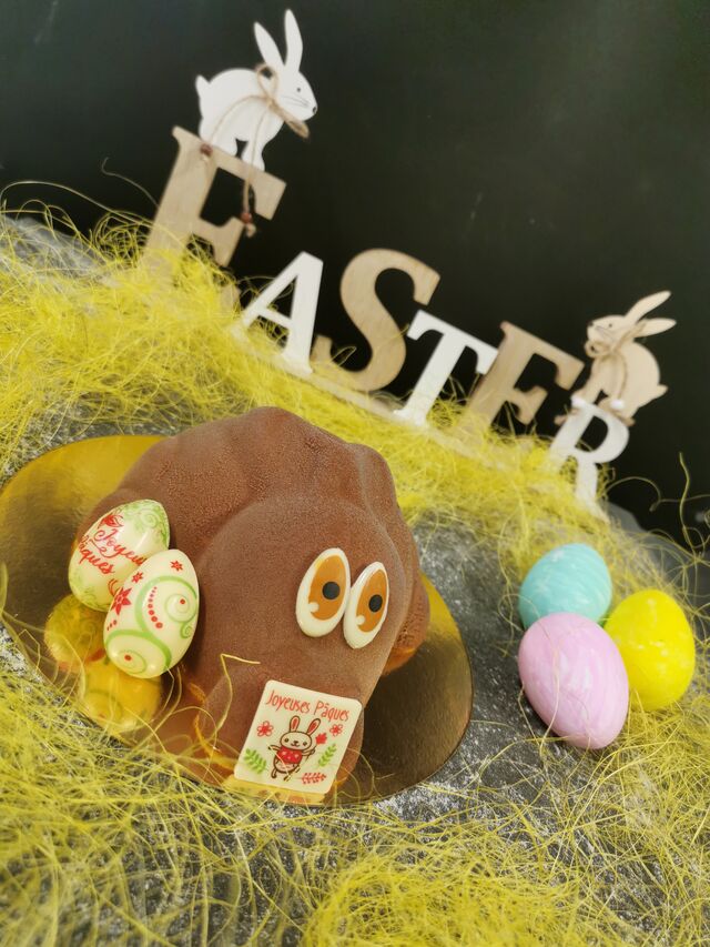 SPECIAL PÂQUES
Mousse Chocolat lait et noir
Mousse Mandarine
Craquant Chocolat
Taille unique 6personnes
Prix : 22euros 