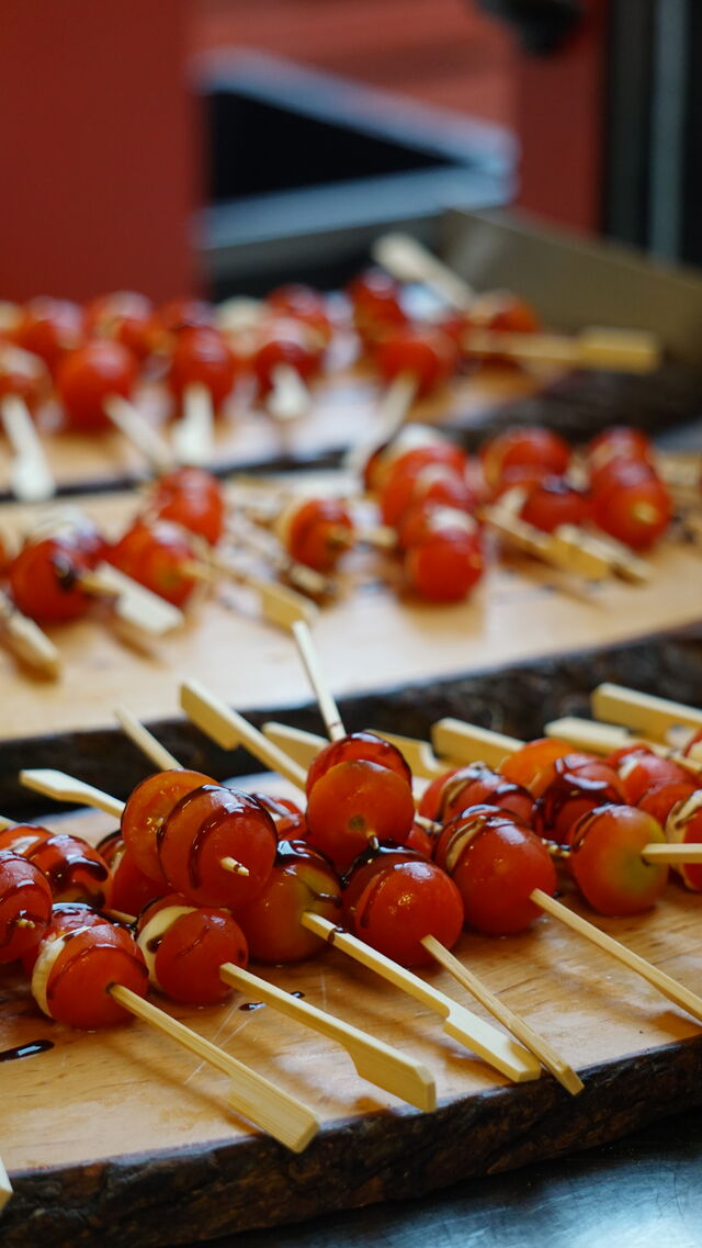 Espetada de tomates cherry com fiabre