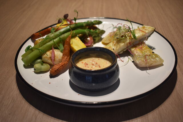 Turbot / Beurre blanc / Poêlée maraichère 