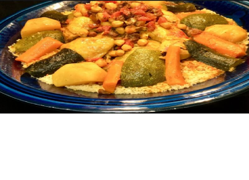 Couscous Poulet Fermier 15,50 €
(Semoule, Légumes, Bouillon et poulet fermier)