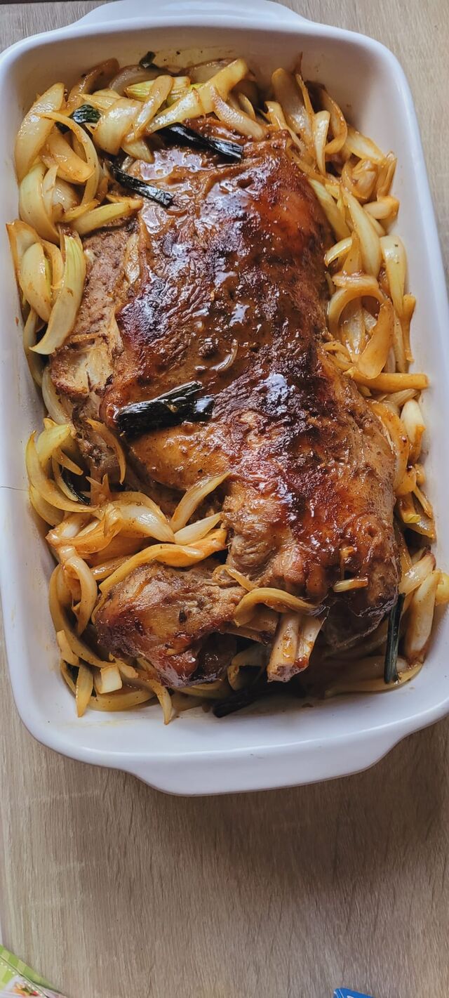 Epaule d'agneau dorée au four 