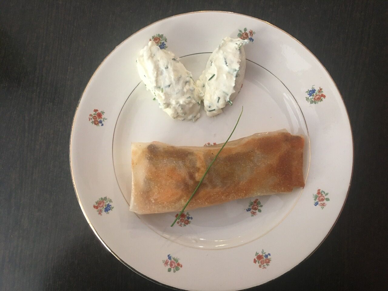 Brick de Saumon frais aux ses suprêmes de citron vert et ses quenelles de Cervelle de Camus