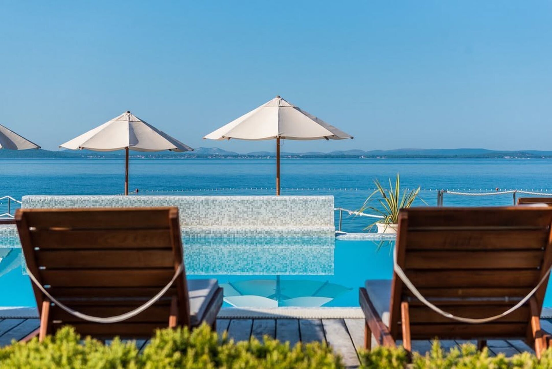 Najam ležaljki i suncobrana