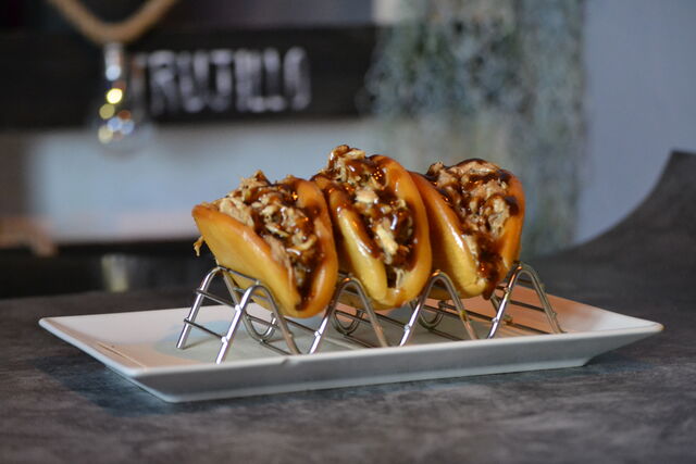 Pan bao con cerdo deshilachado 