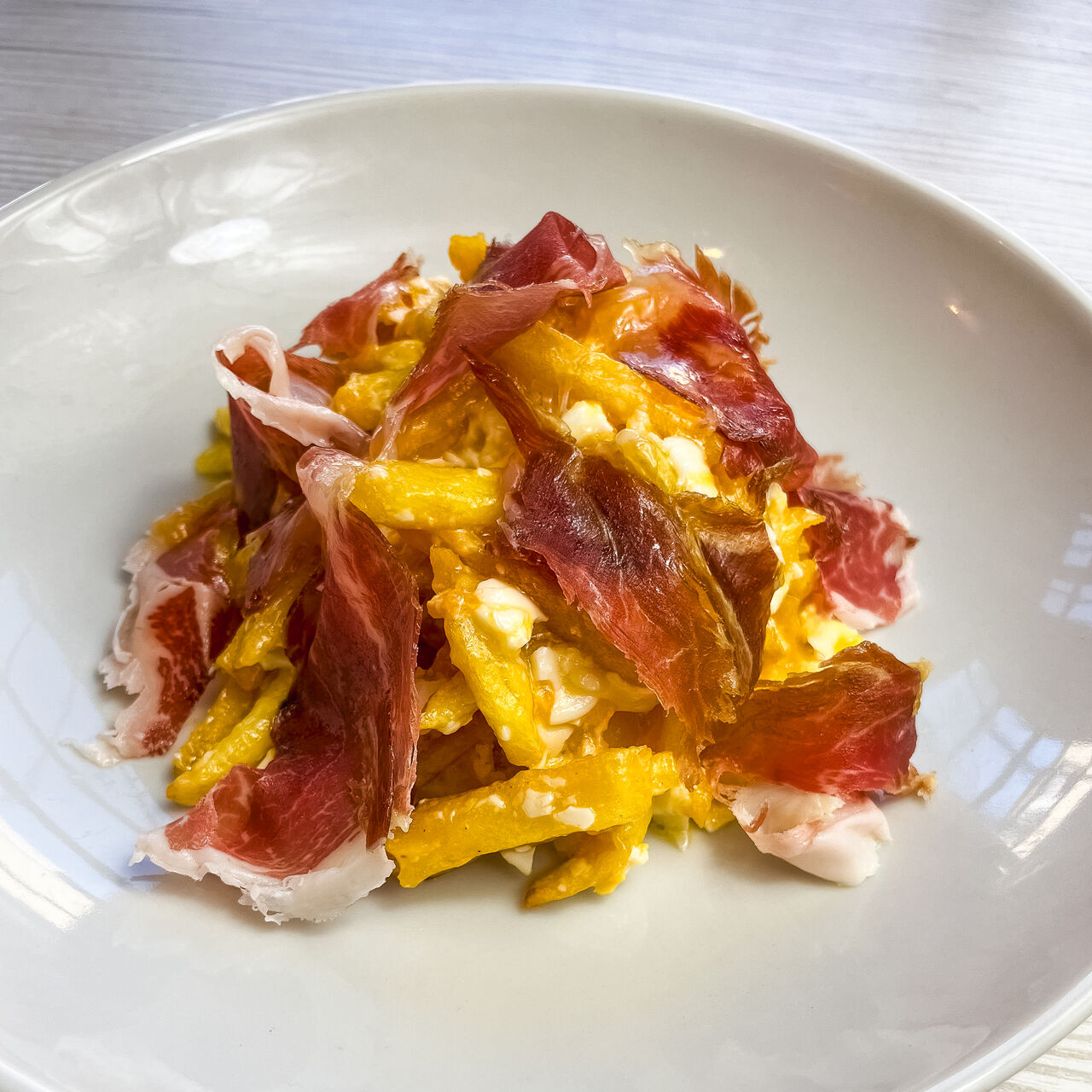 - HUEVOS ROTOS CON JAMÓN -