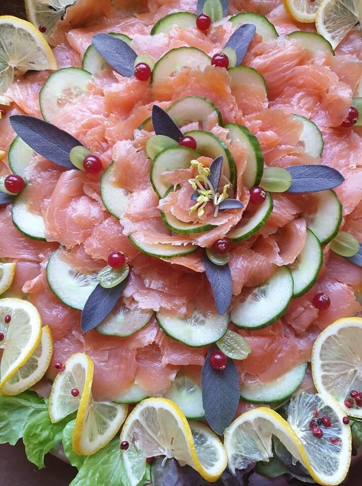 Buffet froid avec poissons